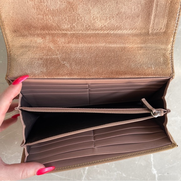 Gucci Blush Pink Patent Microguccissima Leather Continental Wallet - Picture 14 of 17